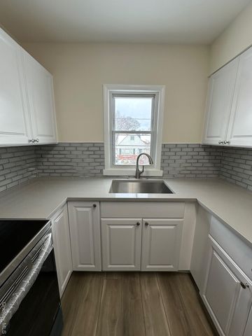 25 Concord Street, Lynbrook, NY 11563