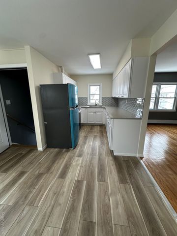 25 Concord Street, Lynbrook, NY 11563