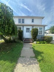 25 Concord Street, Lynbrook, NY 11563