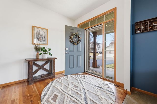 3397 Mulberry Alcove, Woodbury, MN 55129