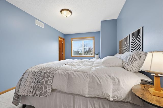 3397 Mulberry Alcove, Woodbury, MN 55129