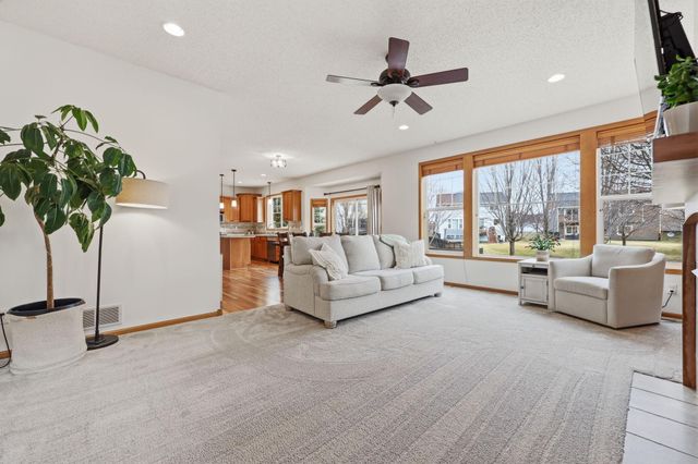 3397 Mulberry Alcove, Woodbury, MN 55129
