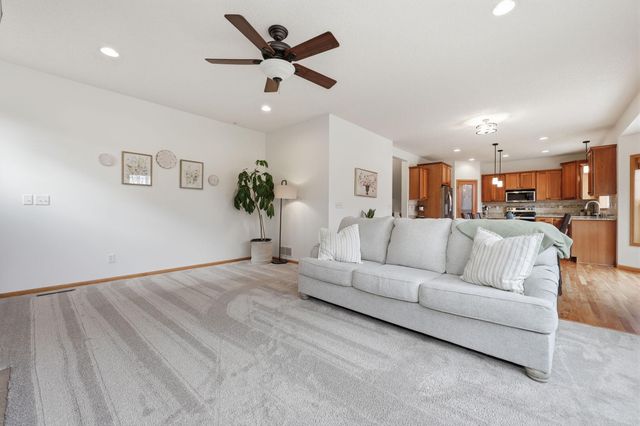 3397 Mulberry Alcove, Woodbury, MN 55129