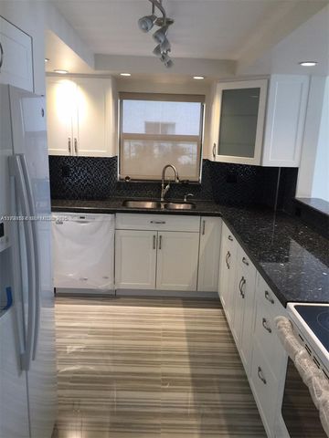 17878 N Bay Road 201, Sunny Isles Beach, FL 33160