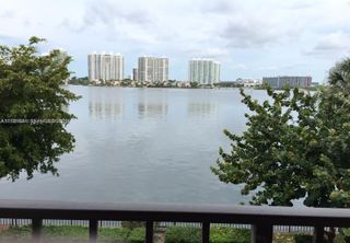 17878 N Bay Road 201, Sunny Isles Beach, FL 33160