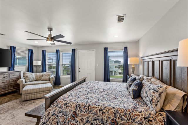 4114 Courageous Lane, Galveston, TX 77554
