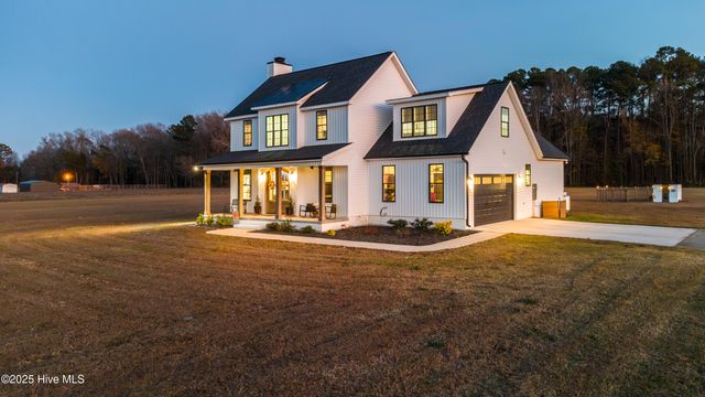 2336 Soddy Lane, Grimesland, NC 27837