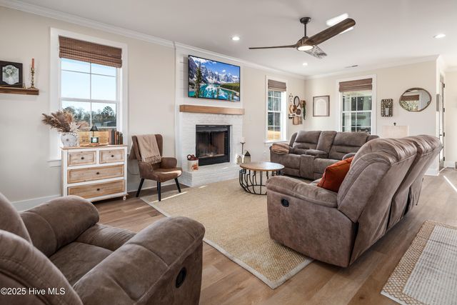 2336 Soddy Lane, Grimesland, NC 27837