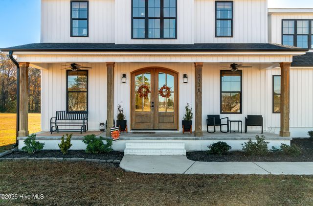 2336 Soddy Lane, Grimesland, NC 27837