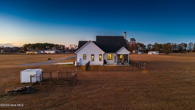 2336 Soddy Lane, Grimesland, NC 27837