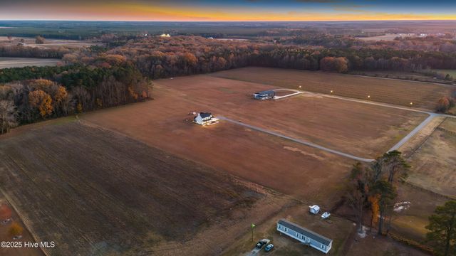 2336 Soddy Lane, Grimesland, NC 27837