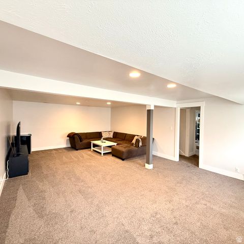 10240 S LOCKSLEY RD, Sandy, UT 84092