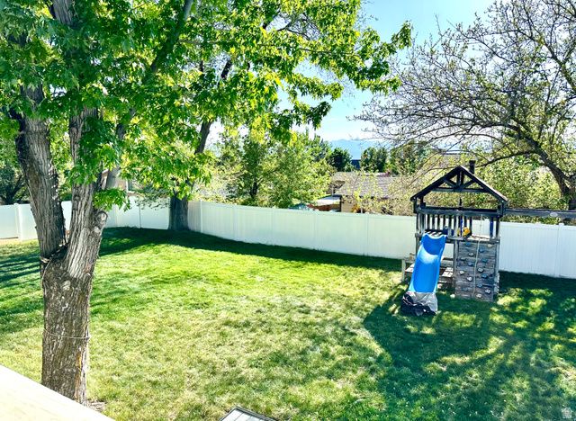 10240 S LOCKSLEY RD, Sandy, UT 84092