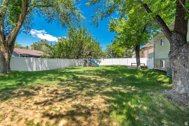 10240 S LOCKSLEY RD, Sandy, UT 84092