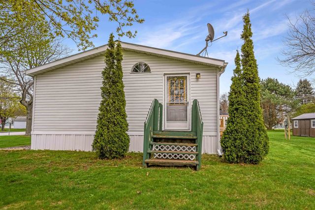 15 Marc Avenue, St. Albans City, VT 05478