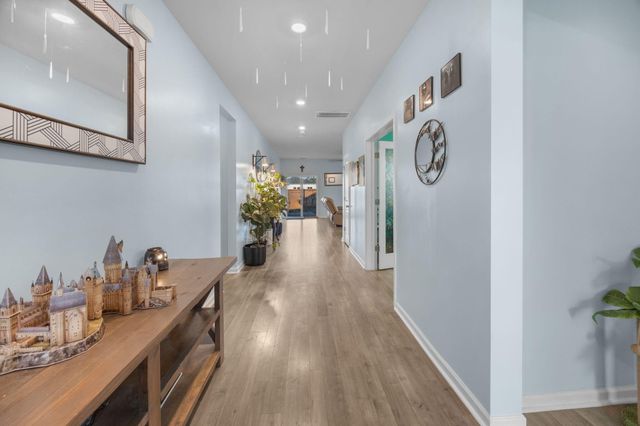 206 Honey Horn Drive, Summerville, SC 29486