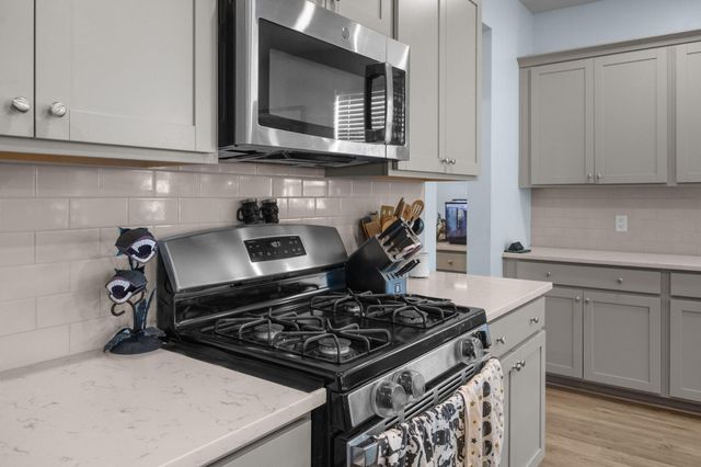 206 Honey Horn Drive, Summerville, SC 29486