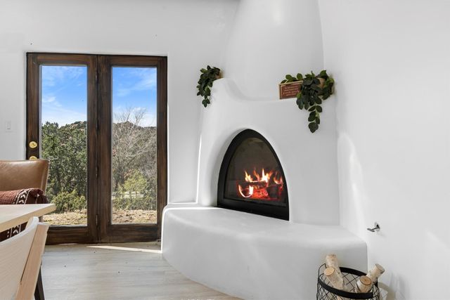 1339 Bishops Lodge Road, Santa Fe, NM 87506