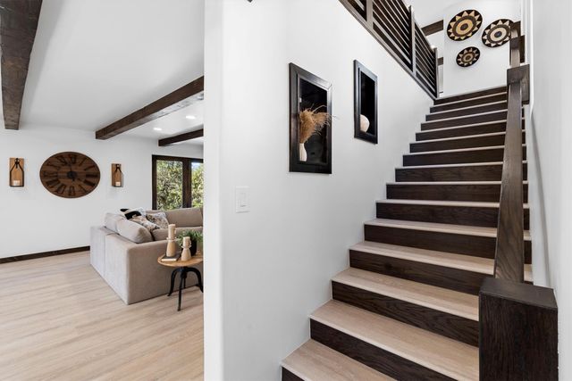 1339 Bishops Lodge Road, Santa Fe, NM 87506