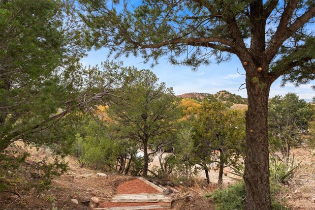 1339 Bishops Lodge Road, Santa Fe, NM 87506