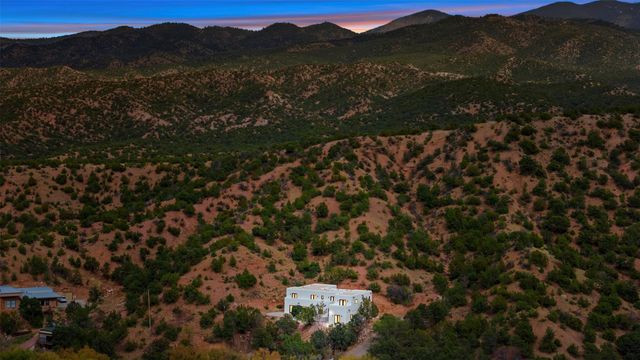 1339 Bishops Lodge Road, Santa Fe, NM 87506