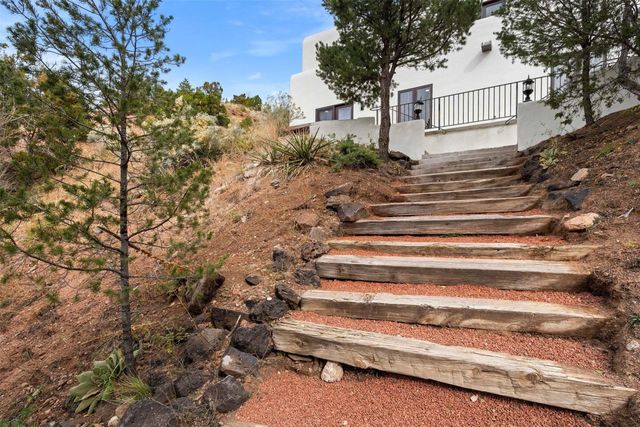 1339 Bishops Lodge Road, Santa Fe, NM 87506