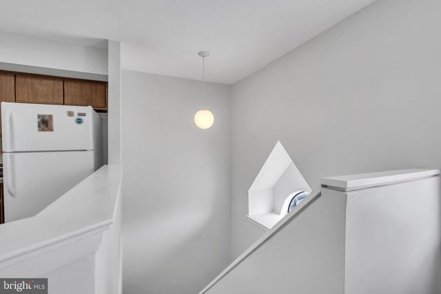 70 PINEWOOD DR, Hamilton, NJ 08690