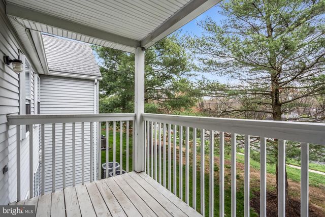 70 PINEWOOD DR, Hamilton, NJ 08690