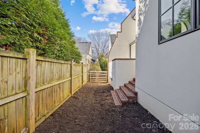 2622 Chelsea Drive, Charlotte, NC 28209