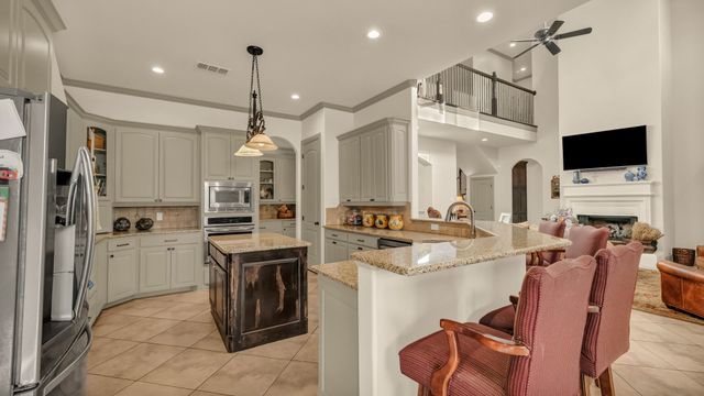 917 Crown Valley Drive, Weatherford, TX 76087