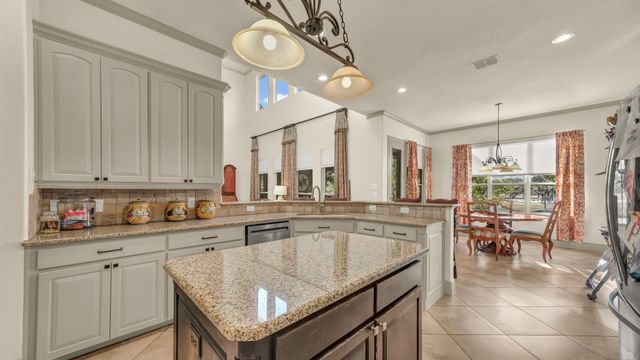 917 Crown Valley Drive, Weatherford, TX 76087