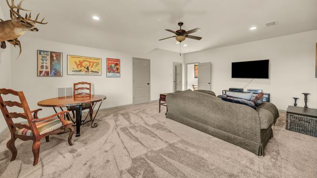 917 Crown Valley Drive, Weatherford, TX 76087