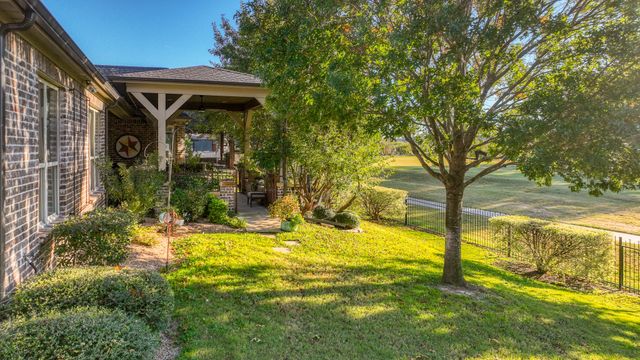917 Crown Valley Drive, Weatherford, TX 76087