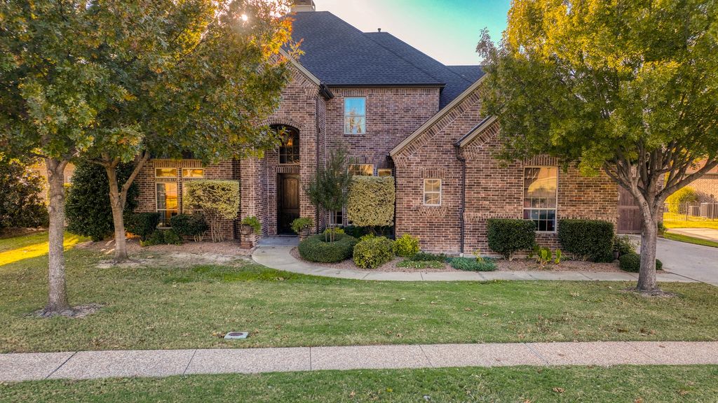 917 Crown Valley Drive, Weatherford, TX 76087