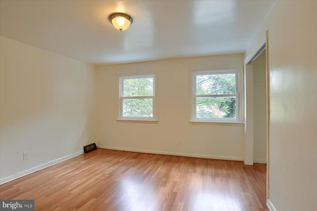 2118 KENSINGTON ST, Harrisburg, PA 17104