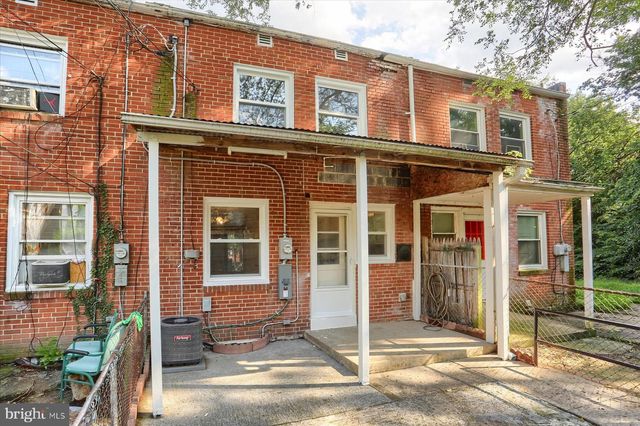 2118 KENSINGTON ST, Harrisburg, PA 17104