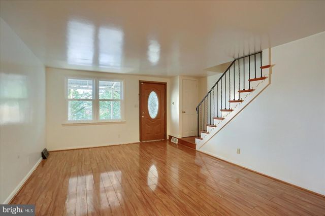 2118 KENSINGTON ST, Harrisburg, PA 17104