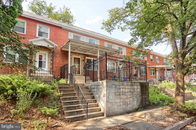 2118 KENSINGTON ST, Harrisburg, PA 17104
