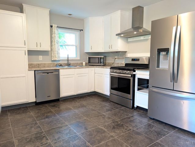32 Yellowdale Drive, Fairfield, OH 45014