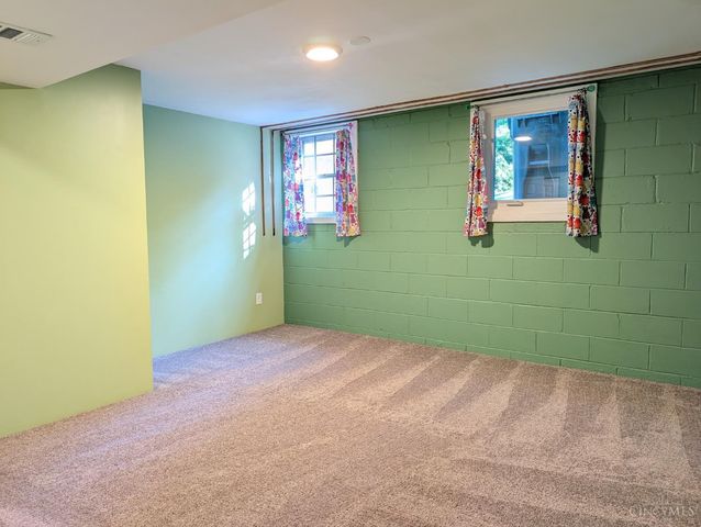 32 Yellowdale Drive, Fairfield, OH 45014