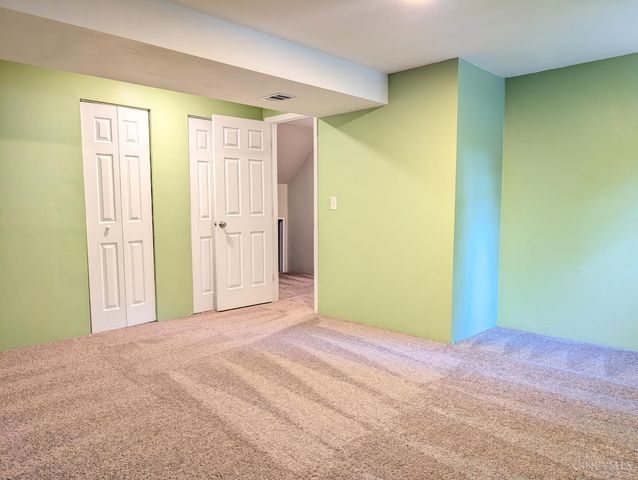 32 Yellowdale Drive, Fairfield, OH 45014