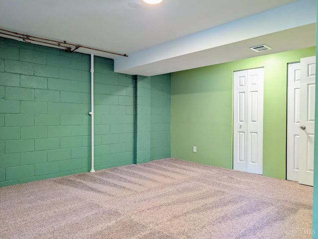 32 Yellowdale Drive, Fairfield, OH 45014