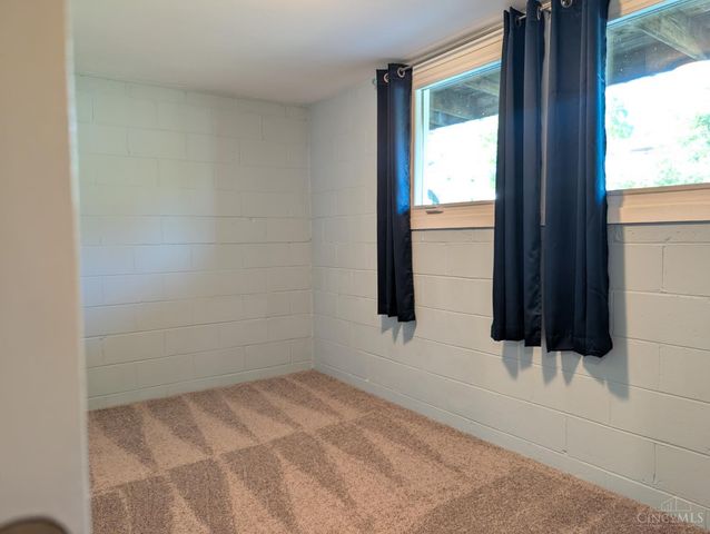 32 Yellowdale Drive, Fairfield, OH 45014