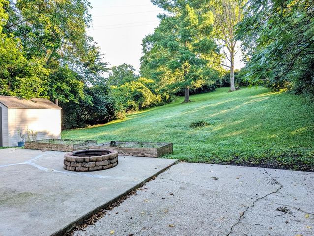 32 Yellowdale Drive, Fairfield, OH 45014