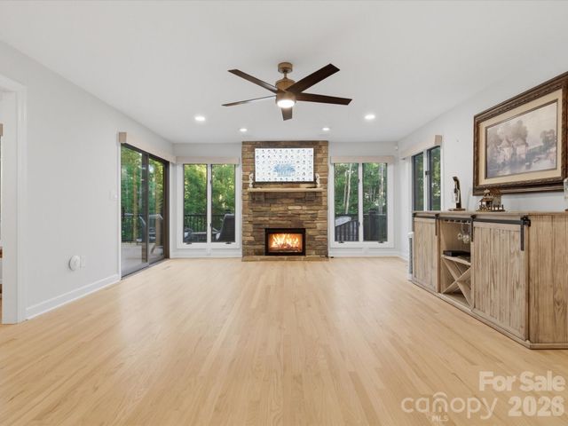 115 Forest Cliff Court NE, Concord, NC 28025
