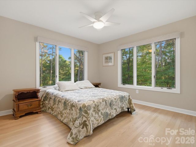 115 Forest Cliff Court NE, Concord, NC 28025