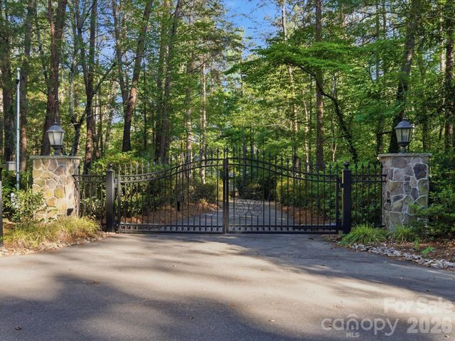 115 Forest Cliff Court NE, Concord, NC 28025