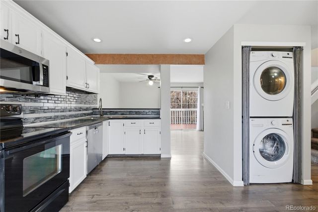 2054 Sunridge Circle, Broomfield, CO 80020