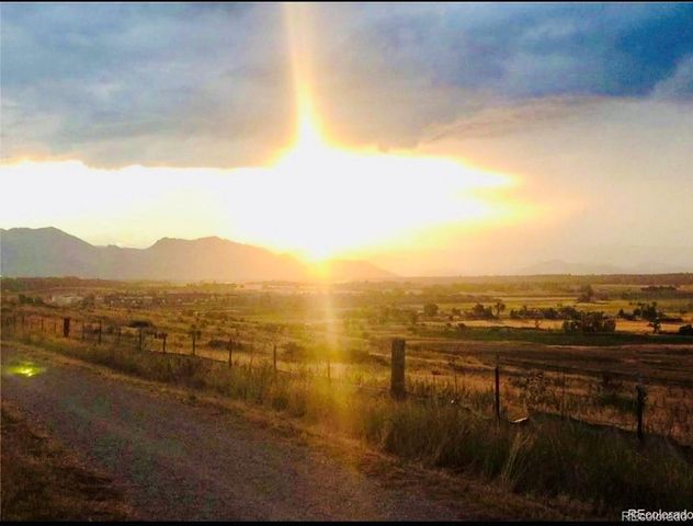 2054 Sunridge Circle, Broomfield, CO 80020