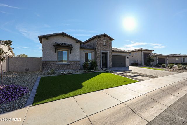 18118 W HIGHLAND Avenue, Goodyear, AZ 85395